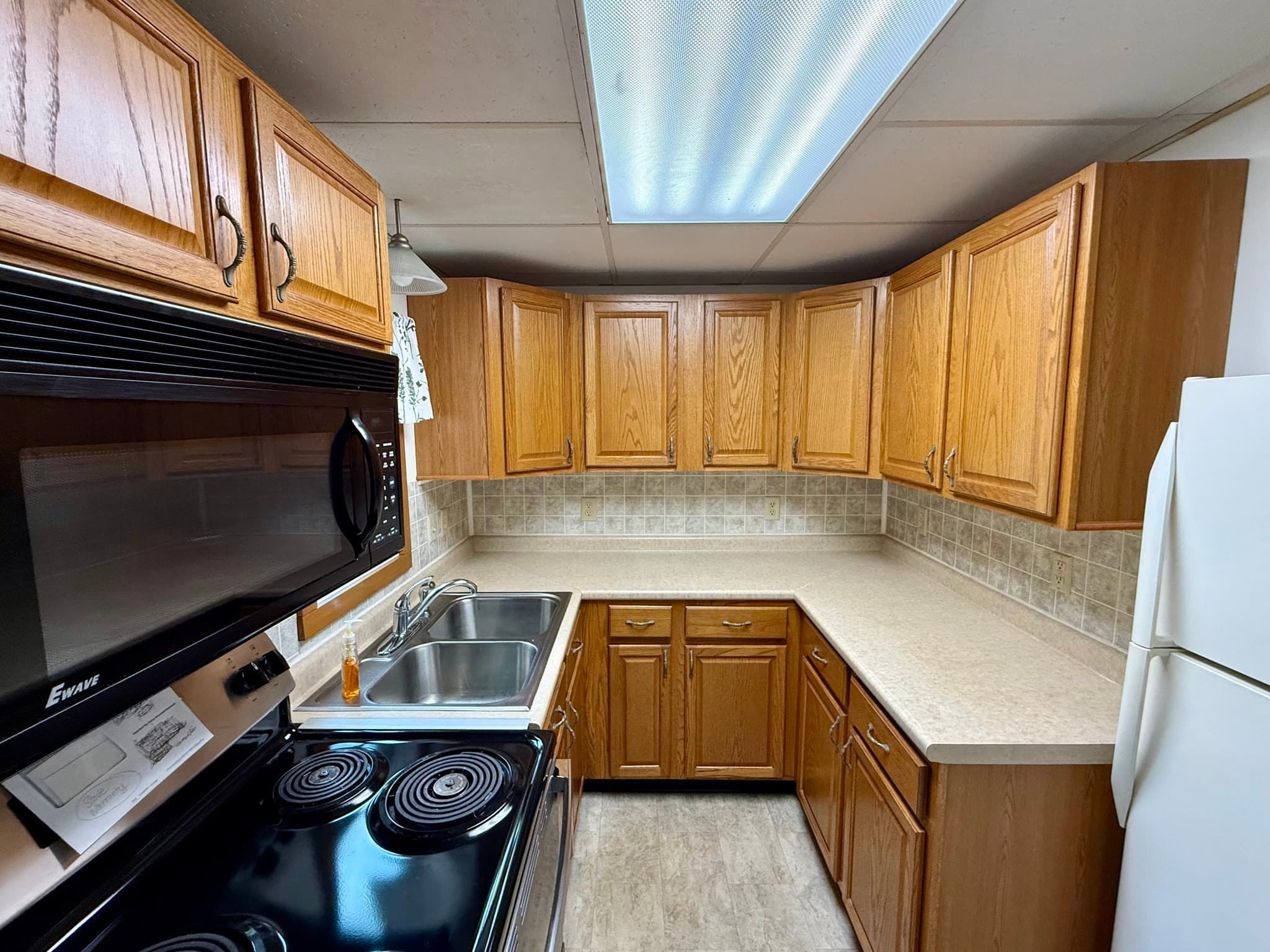 Single Family Residence at 8 Union Rd, Wales MA 01081, Wales, photo 13 of 37