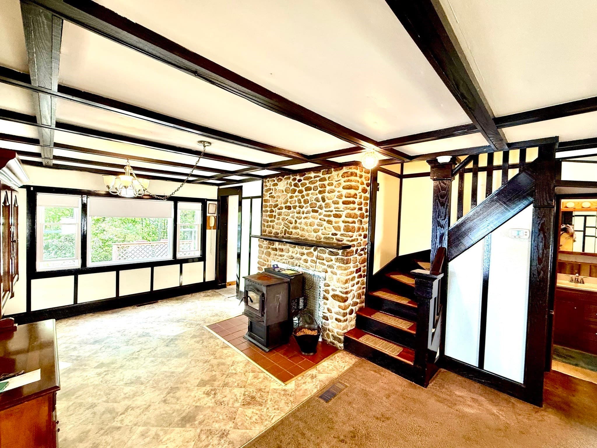 Single Family Residence at 8 Union Rd, Wales MA 01081, Wales, photo 8 of 37