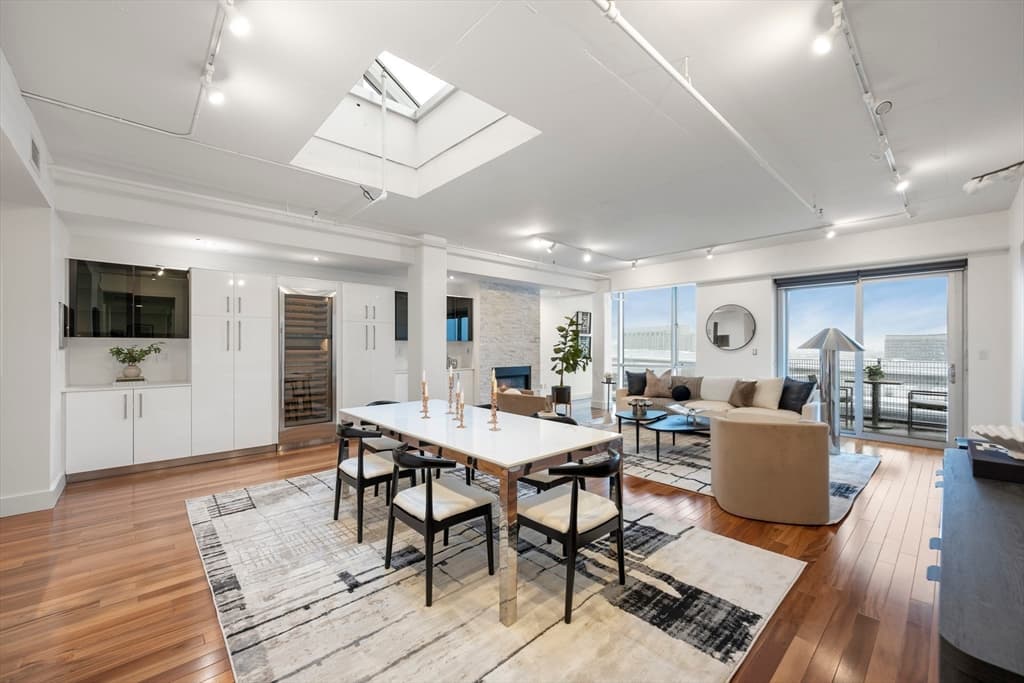 Condominium at 25 Channel Center St # 201, Boston MA 02210, Boston, photo 5 of 16