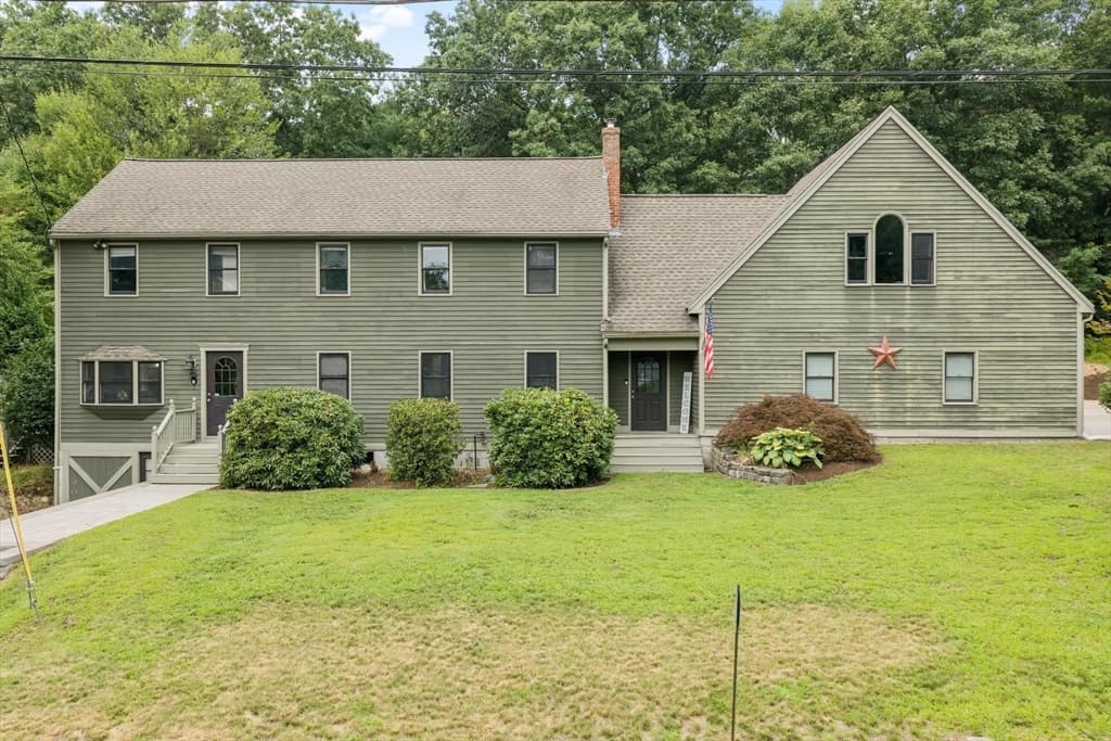 2 Nashoba Trl, Littleton MA 01460 photo 2