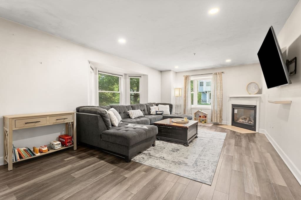 703 Old Bridge Ln # 703, Bellingham MA 02019 photo 14
