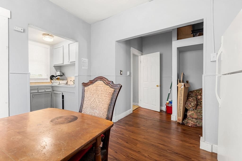 308 Rogers St, Lowell MA 01852 photo 9
