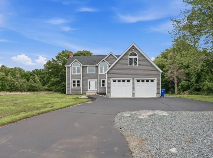 2625 Lewis St, Dighton MA 02715