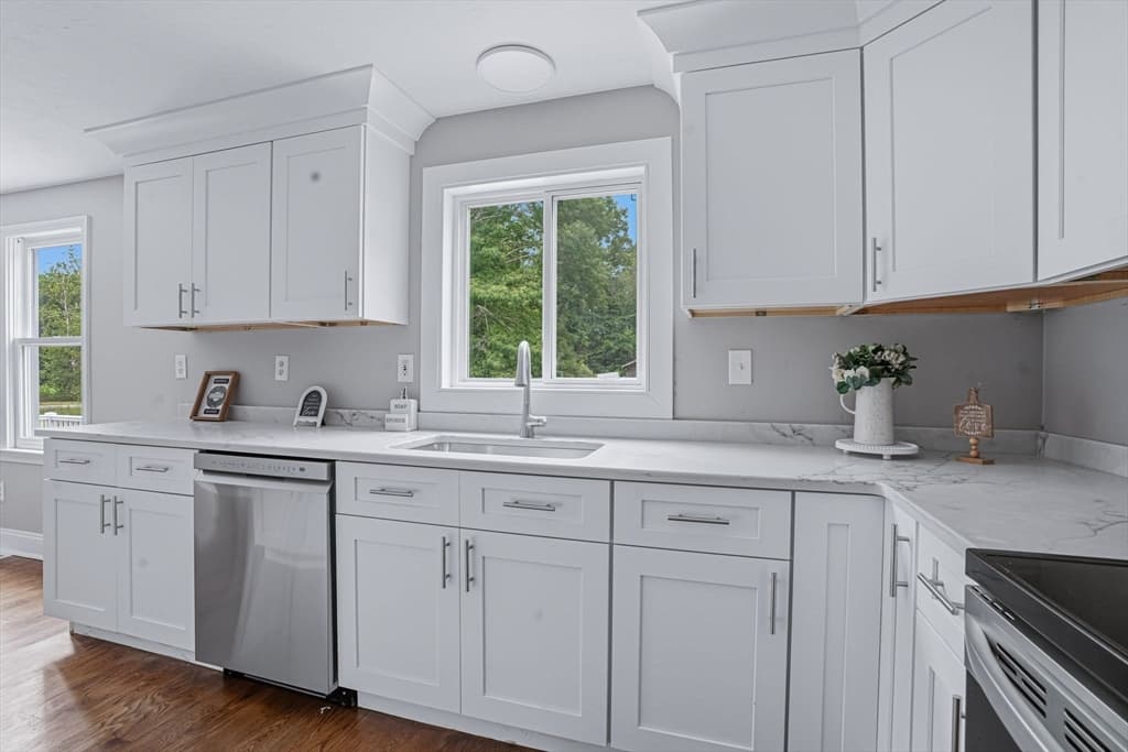 2625 Lewis St, Dighton MA 02715 photo 4