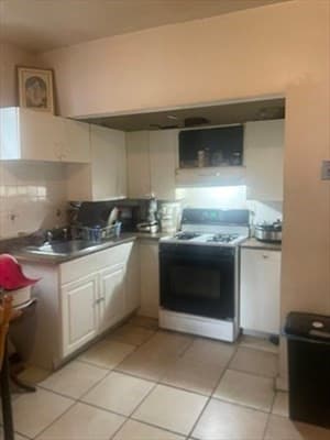3 Family at 45 Brookford St, Boston MA 02125, Boston, photo 9 of 11