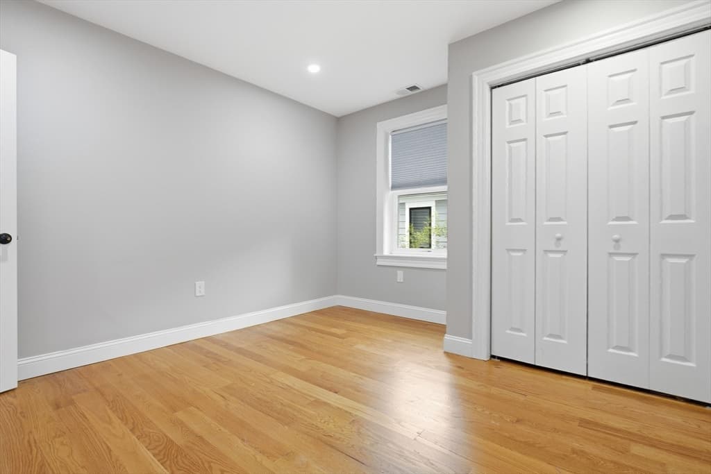 28 Beecher Pl # B, Newton MA 02459 photo 18