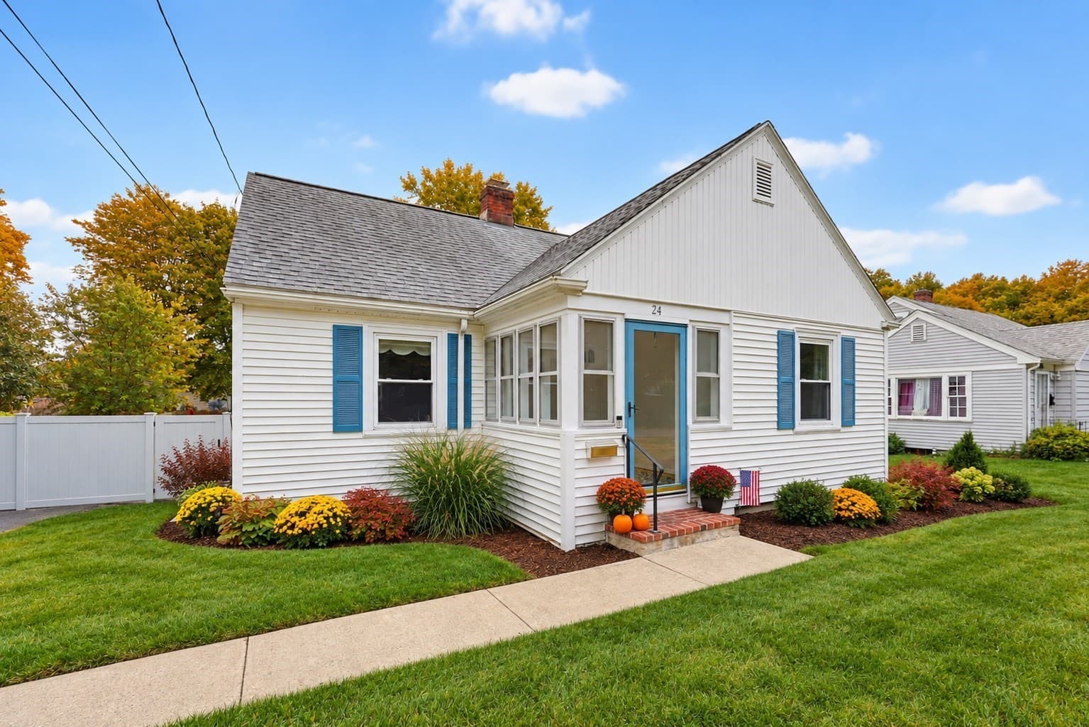24 Oak St, Medfield MA 02052