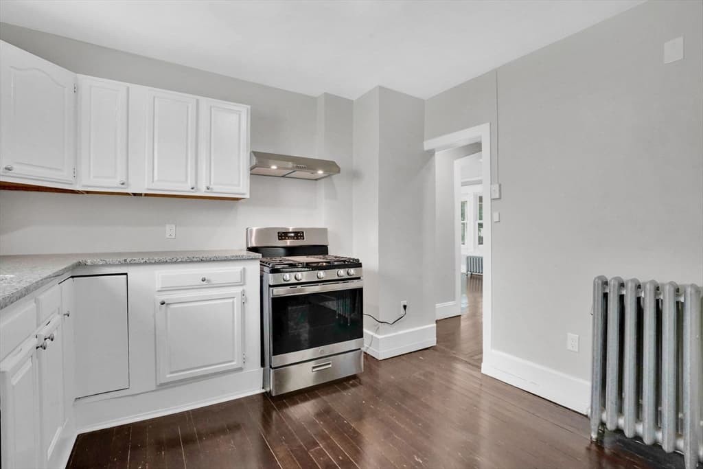 47 Trafton Rd, Springfield MA 01108 photo 6