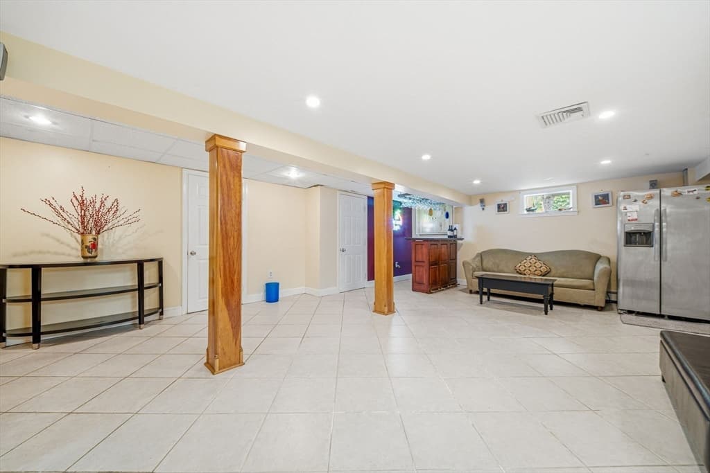 130 Elwell St, Malden MA 02148 photo 31