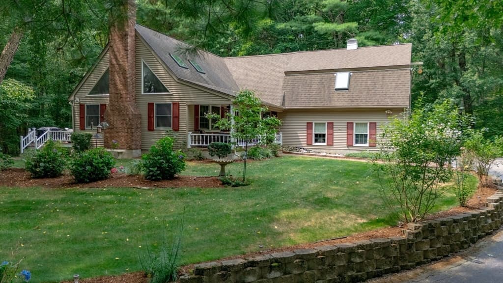 317 Bay Rd, Easton MA 02334 photo 4