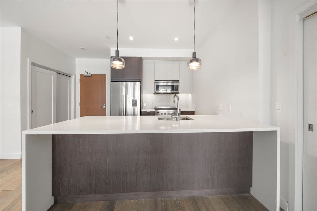 375 Canal St # 1102, Somerville MA 02145 photo 3