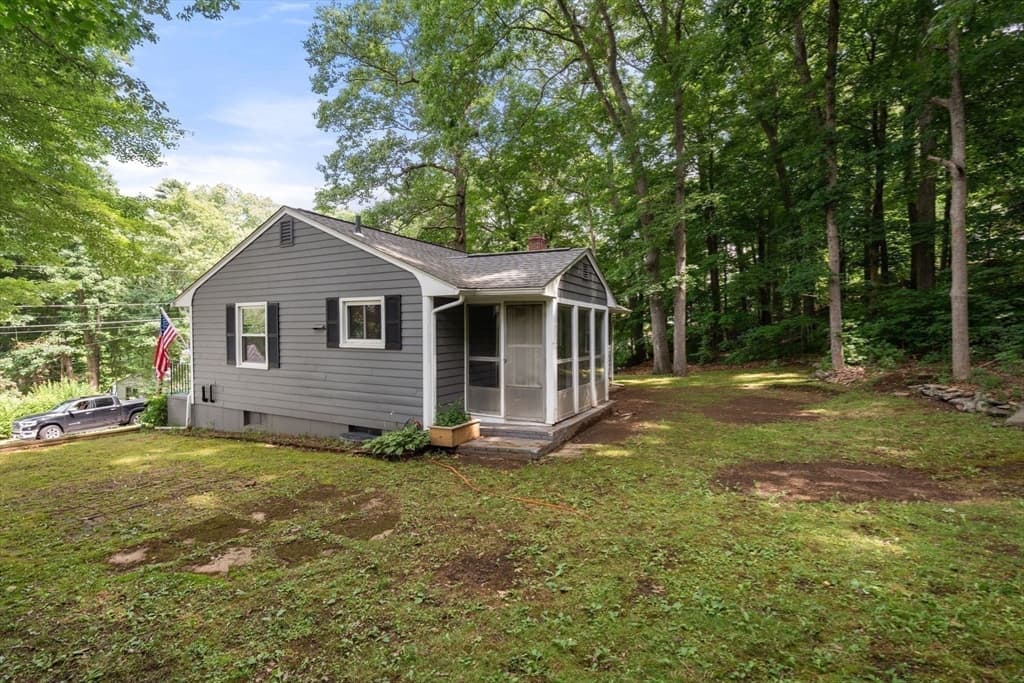 25 Pinedale St, Southbridge MA 01550 photo 23