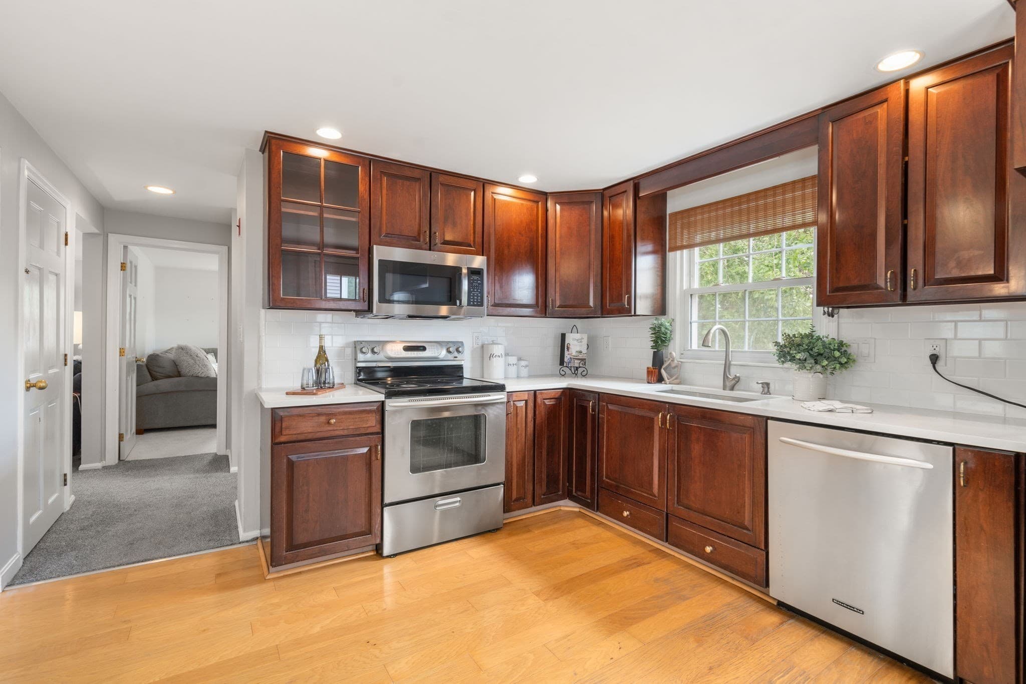 Single Family Residence at 102 Cherry St, Framingham MA 01701, photo 8 of 22