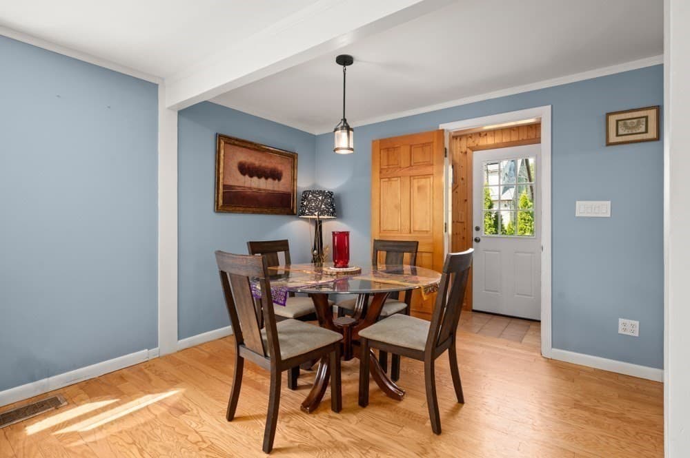 25 Ledge Street, Melrose MA 02176 photo 3