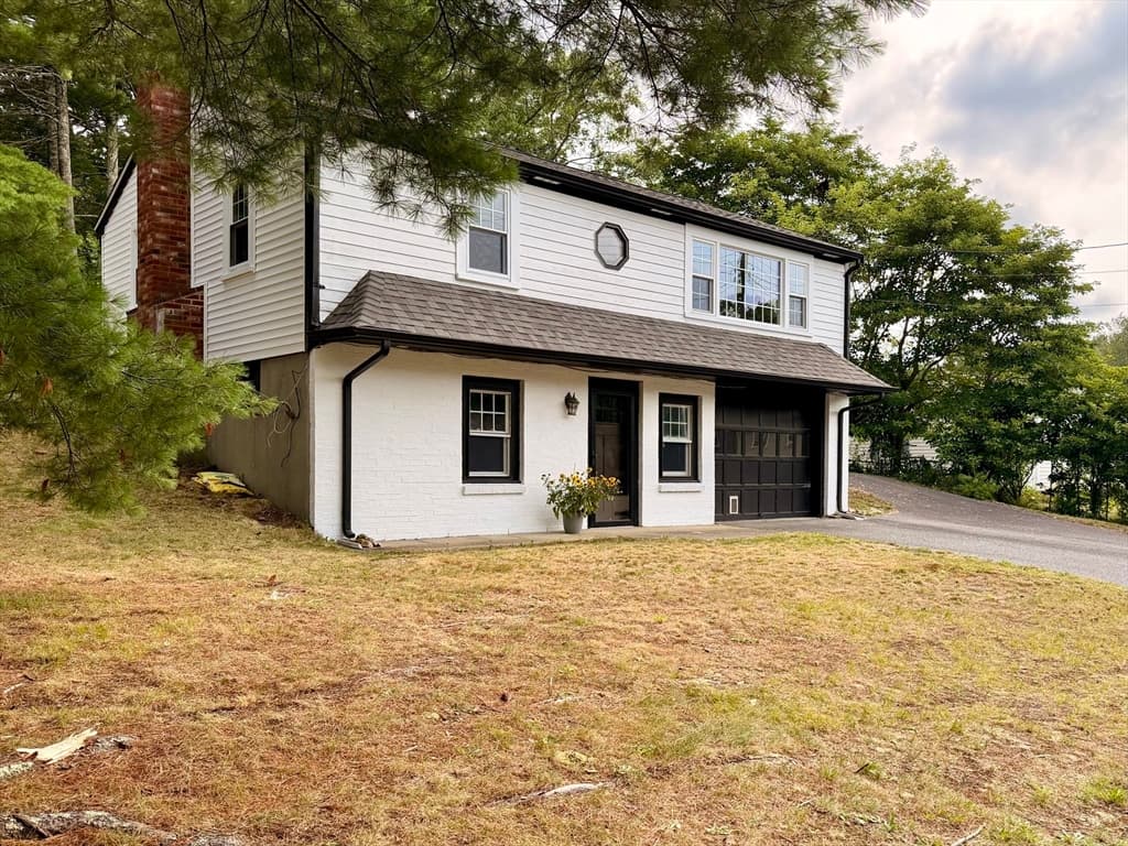 38 Davenport Rd, Plymouth MA 02360