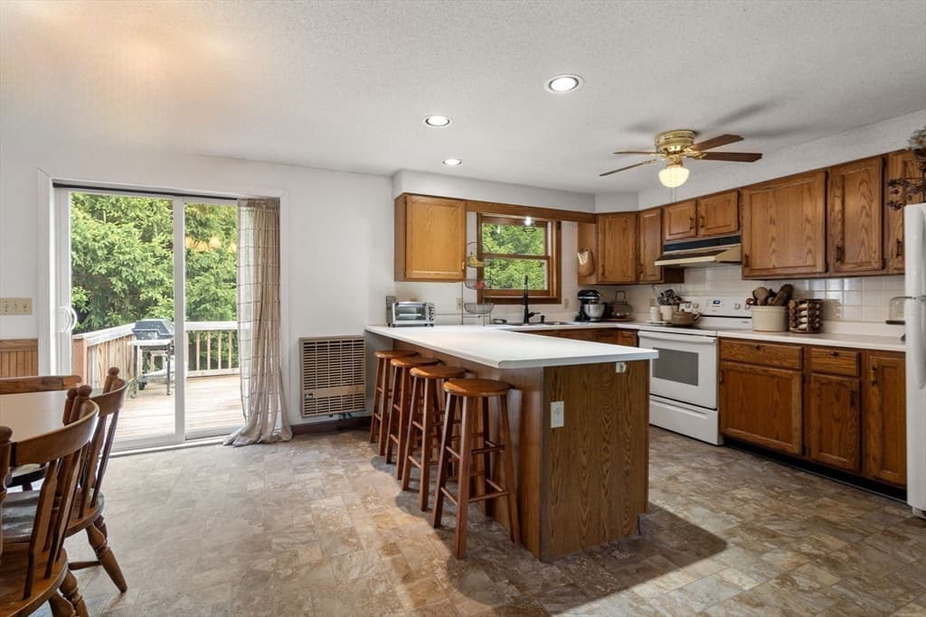 210 Rice Street, Athol MA 01331 photo 7