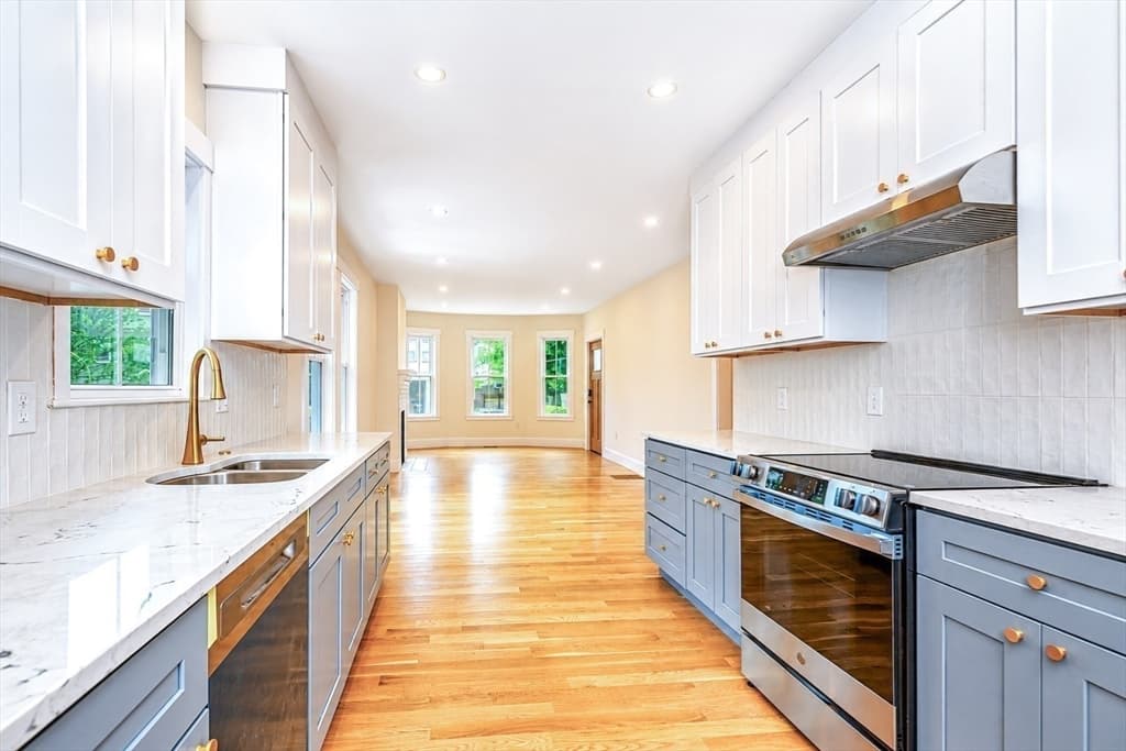 43 Taft Ave, Newton MA 02465 photo 6
