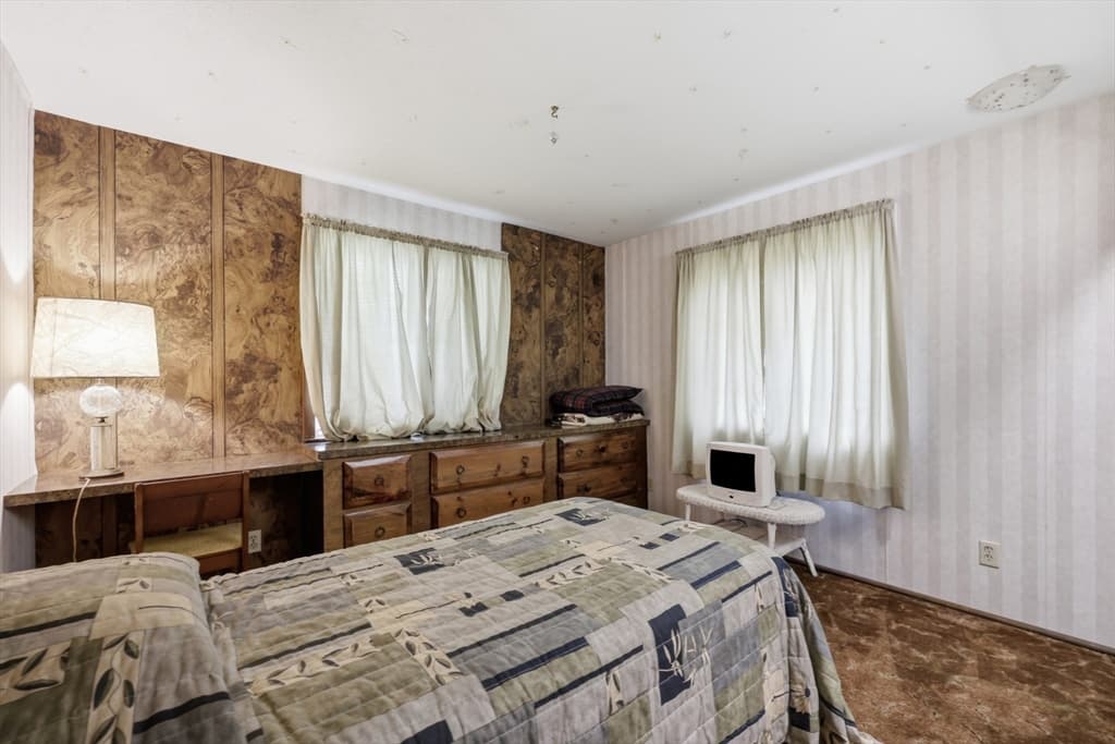 1303 Calkins Rd, Palmer MA 01069 photo 24