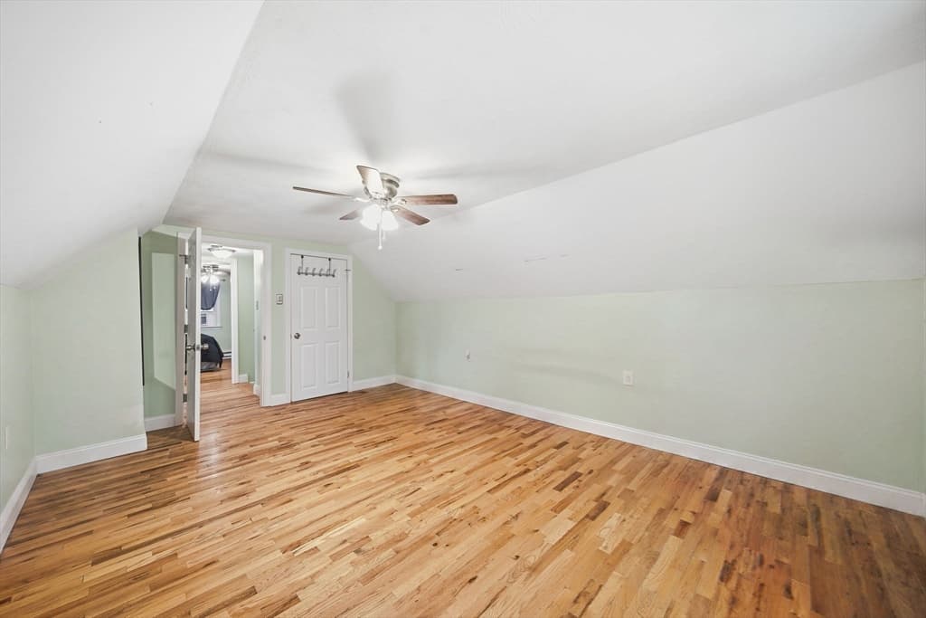 1582 Varnum Ave, Lowell MA 01854 photo 32