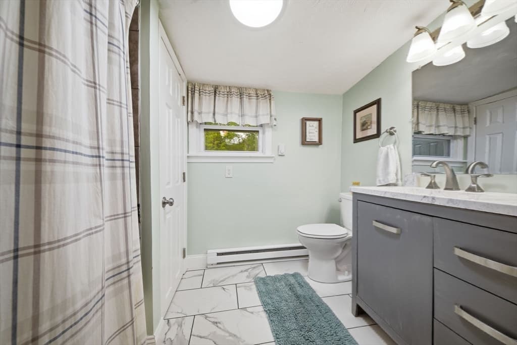 1582 Varnum Ave, Lowell MA 01854 photo 28