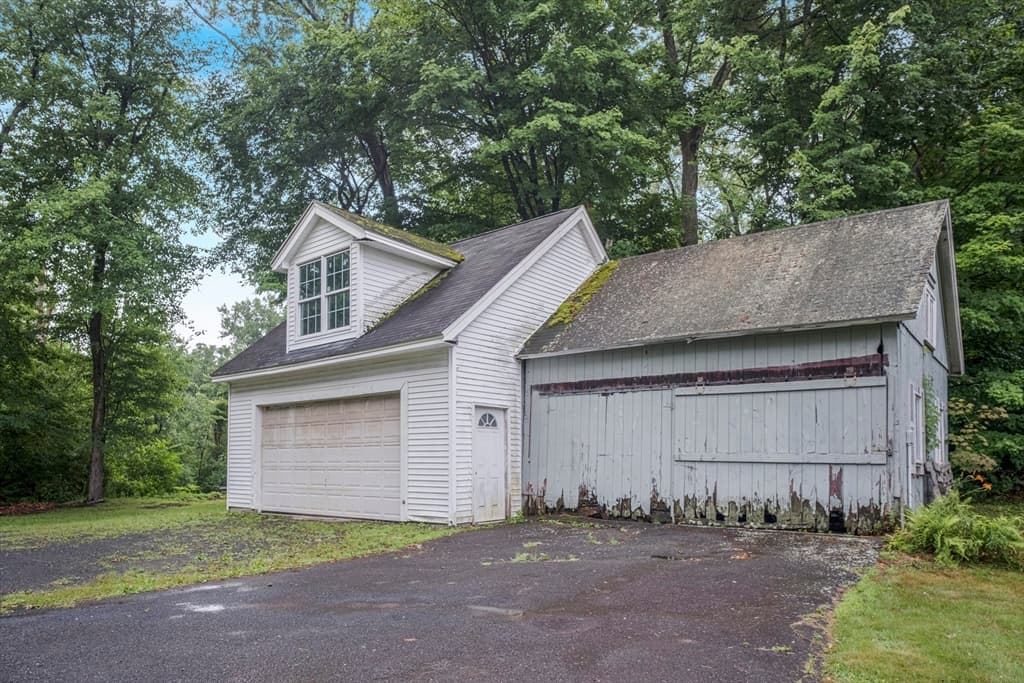 475 Somers, East Longmeadow MA 01028 photo 13