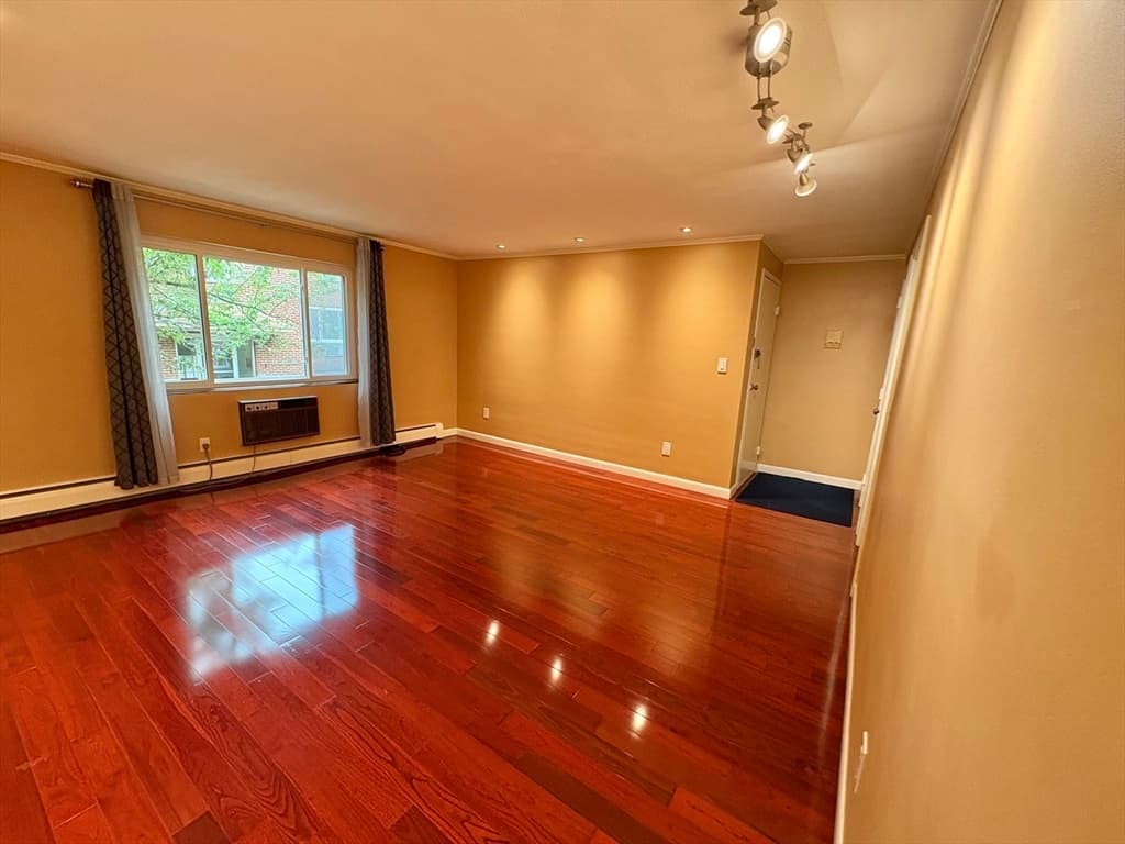 Condominium at 50 Bryon Road # 4, Boston MA 02467, Boston, photo 17 of 29