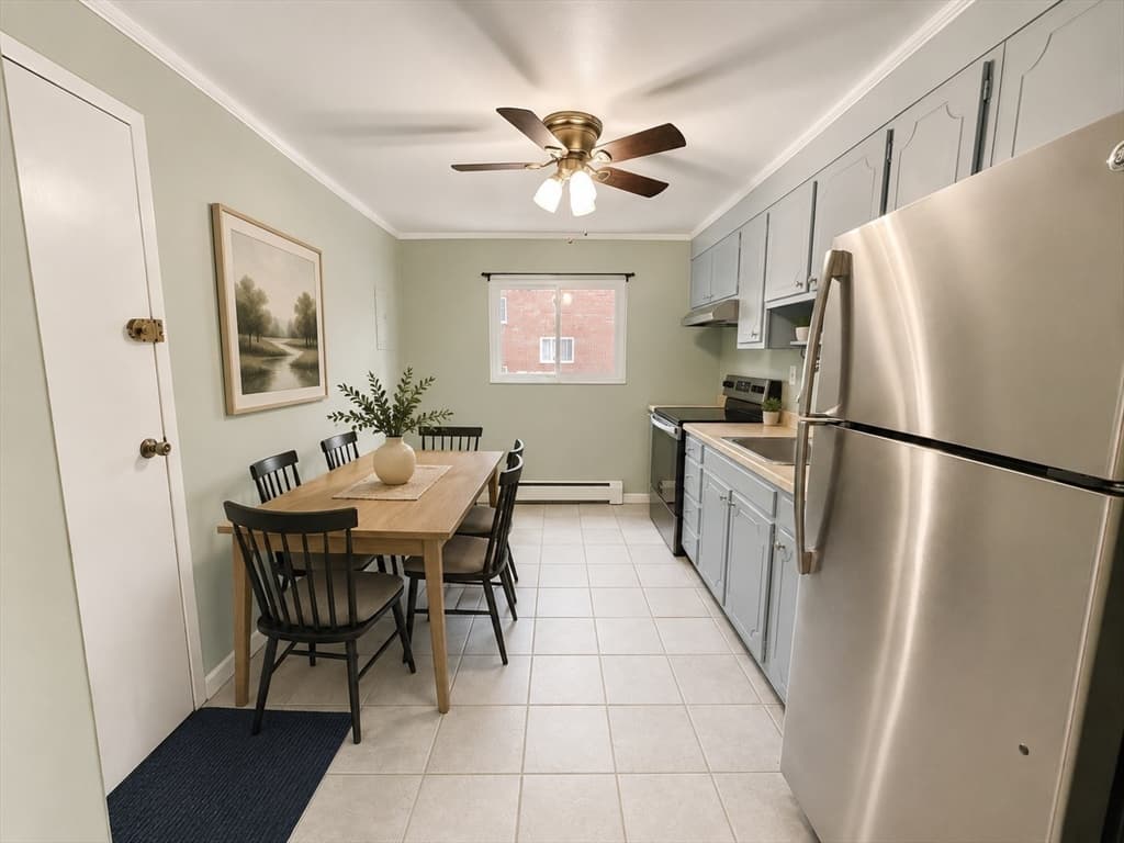 Condominium at 50 Bryon Road # 4, Boston MA 02467, Boston, photo 10 of 29