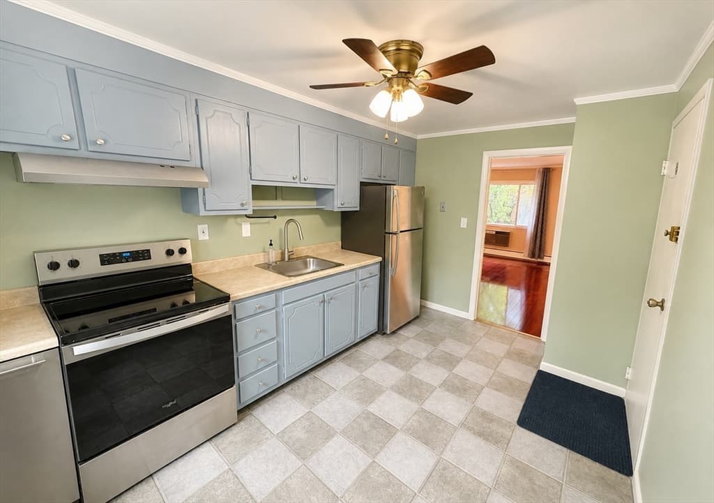 Condominium at 50 Bryon Road # 4, Boston MA 02467, Boston, photo 18 of 29