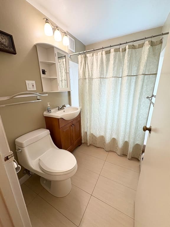 Condominium at 50 Bryon Road # 4, Boston MA 02467, Boston, photo 11 of 29