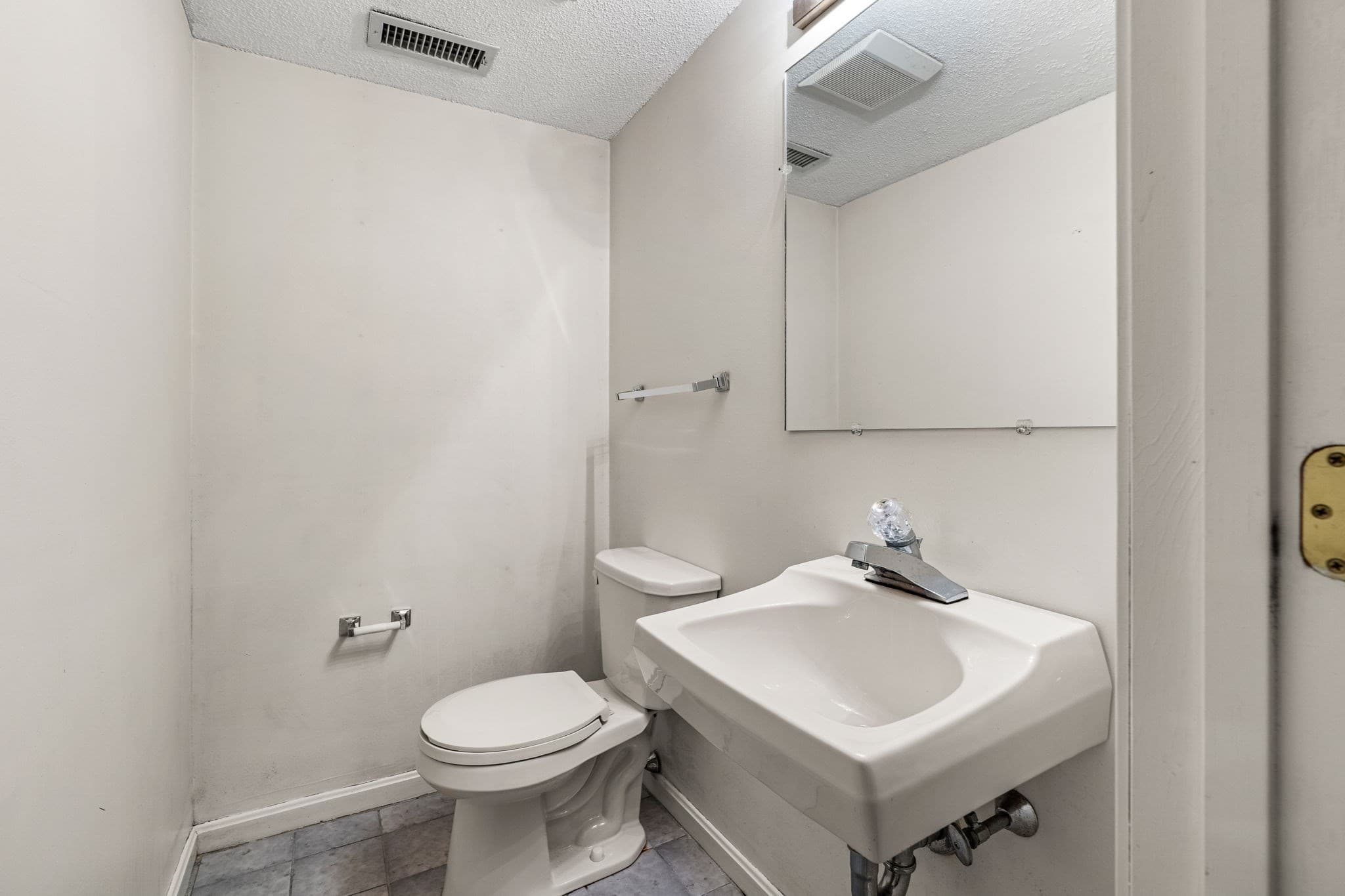 Condominium at 213 Brickett Hill Circle # 213, Haverhill MA 01830, Haverhill, photo 23 of 42