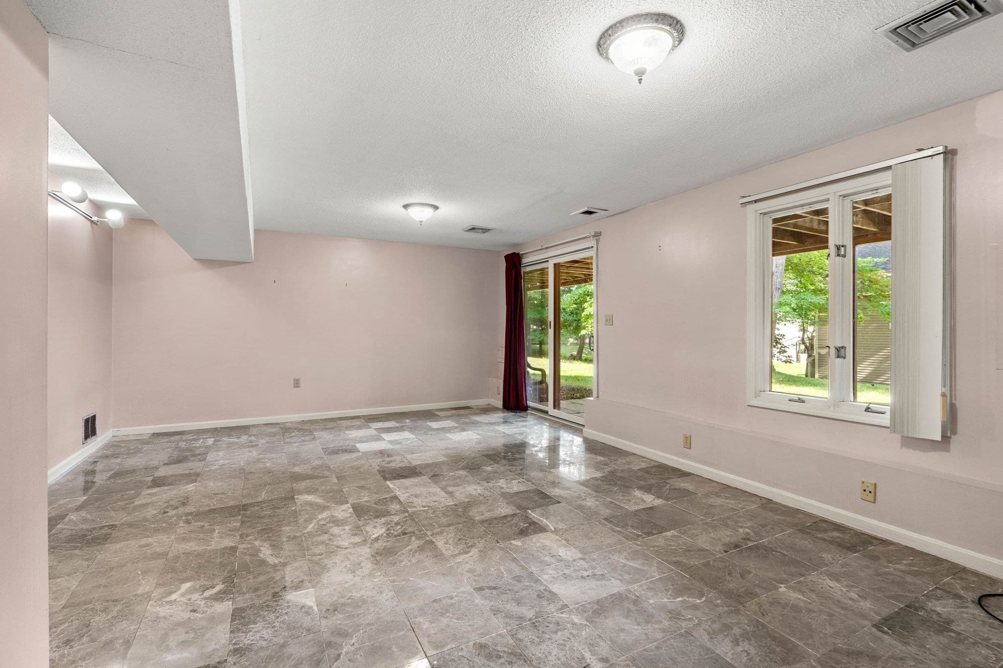 Condominium at 213 Brickett Hill Circle # 213, Haverhill MA 01830, Haverhill, photo 20 of 42