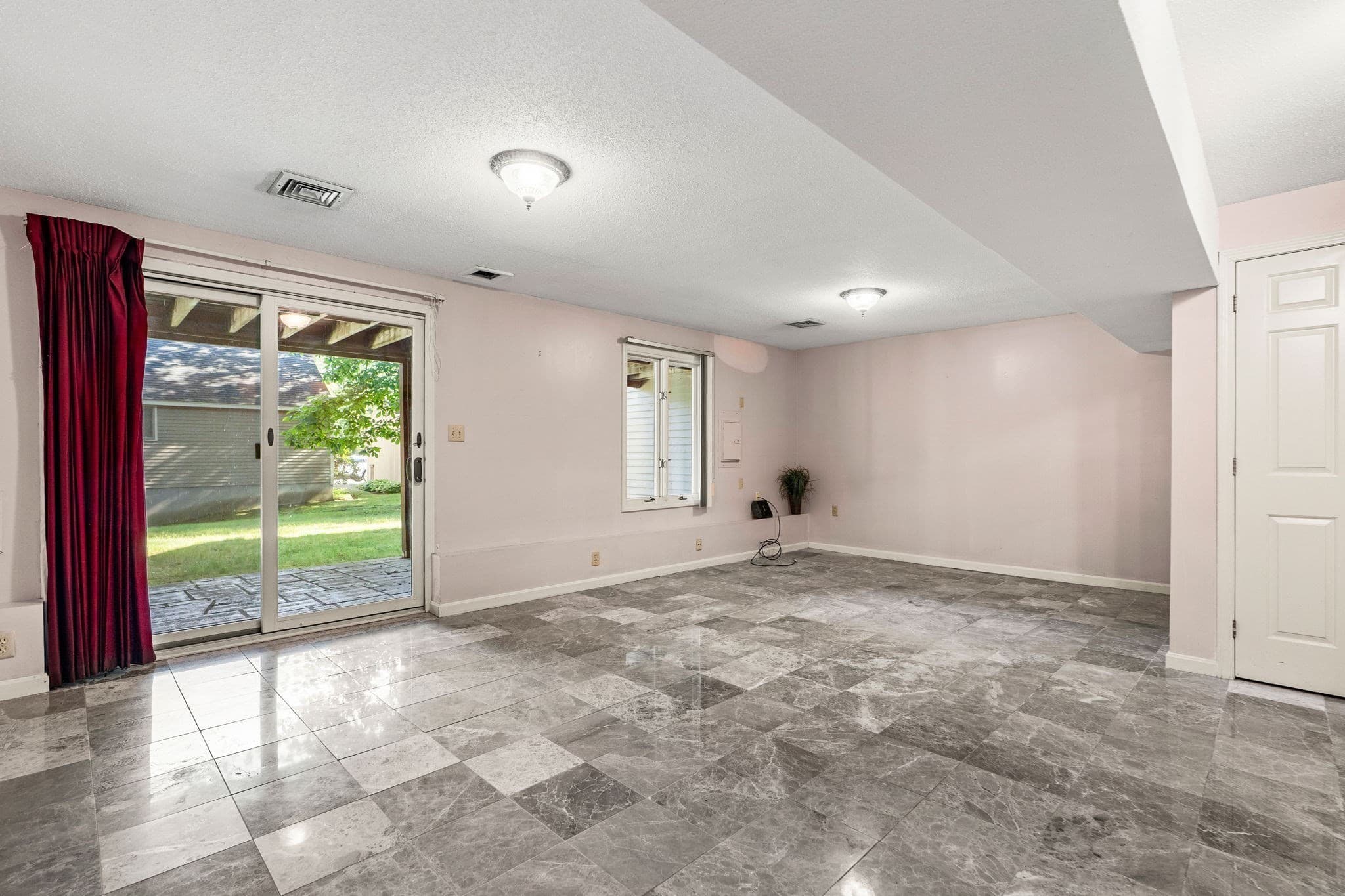Condominium at 213 Brickett Hill Circle # 213, Haverhill MA 01830, Haverhill, photo 21 of 42