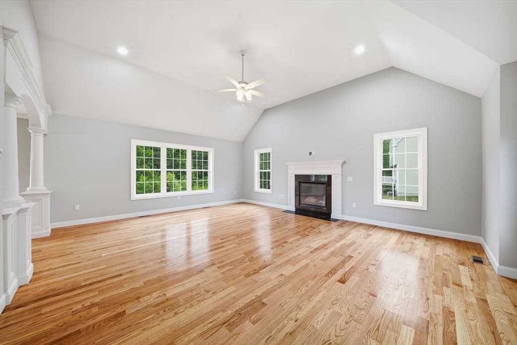1055 Salem Street, North Andover MA 01845 photo 17