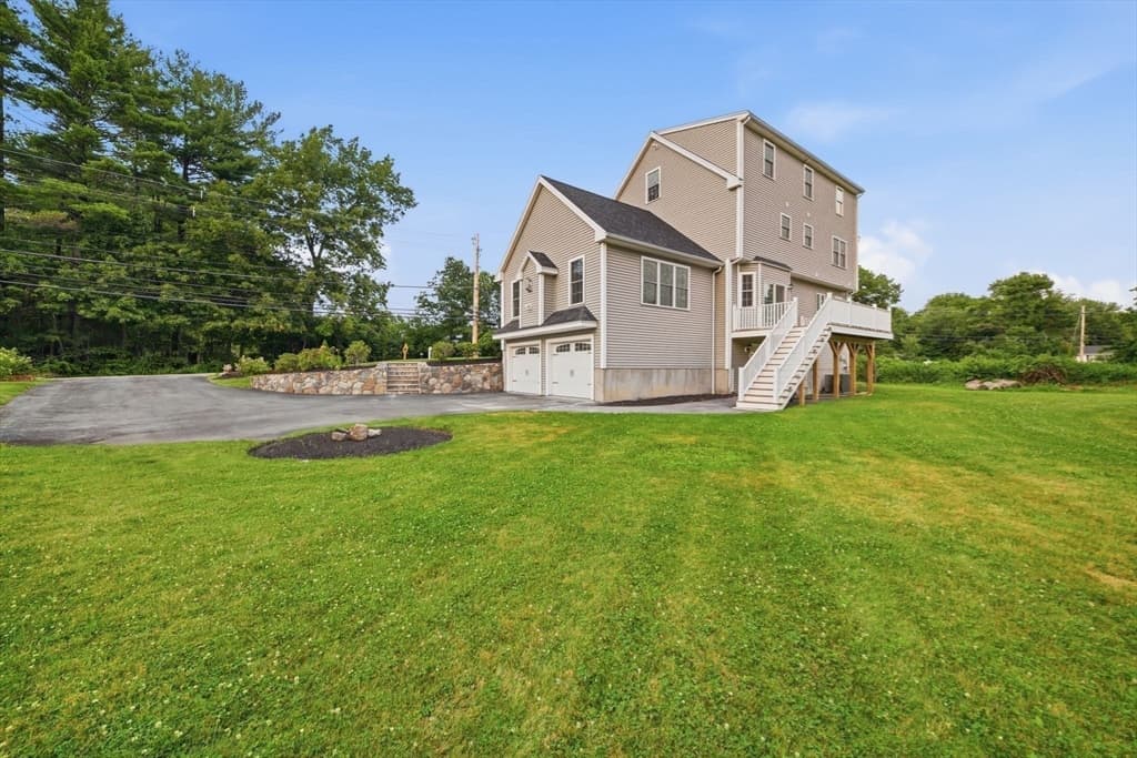 1055 Salem Street, North Andover MA 01845 photo 5