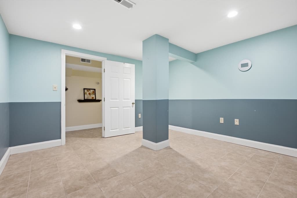 567 Talbot Ave # 20, Boston MA 02124 photo 22