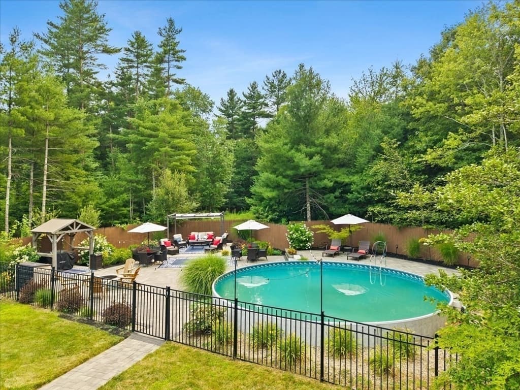 8 Paddock Cir, Middleboro MA 02346 photo 12