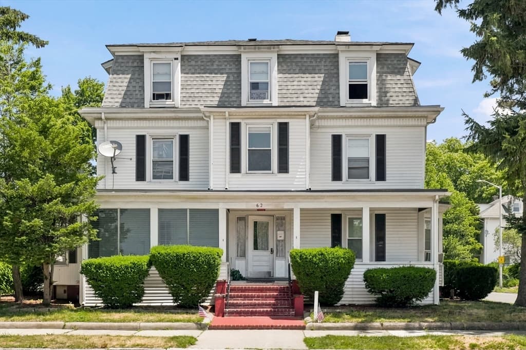 62 Nahant St., Lynn MA 01901