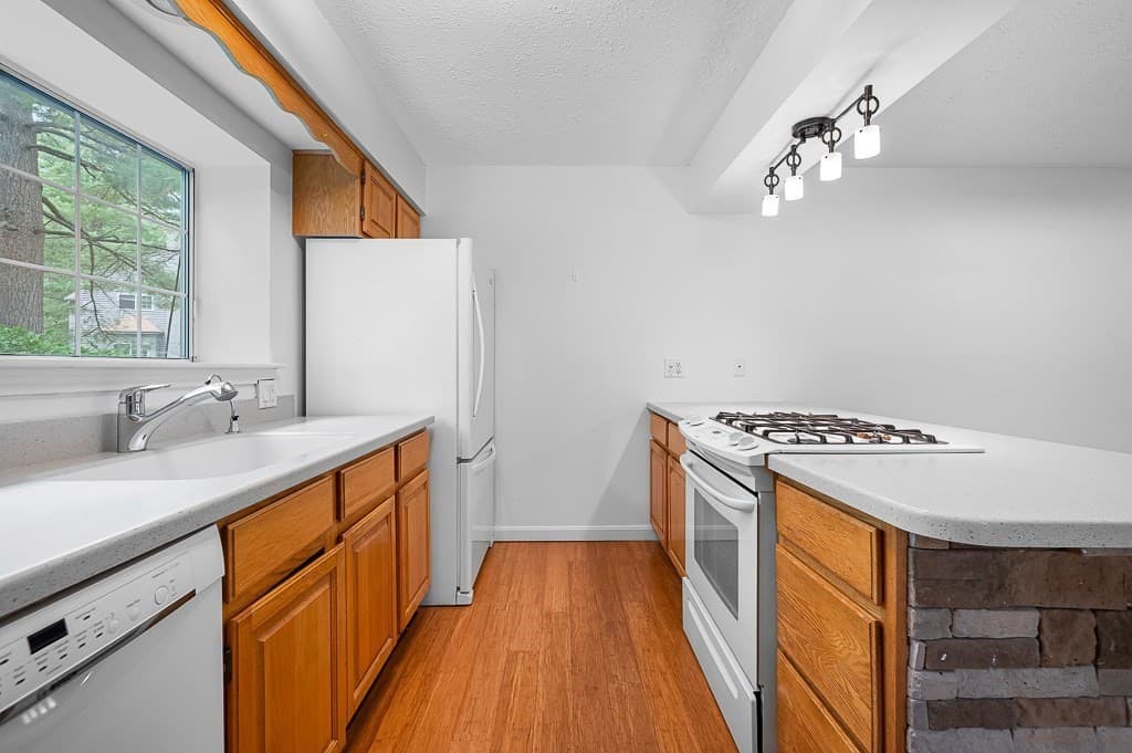54 Voyagers Ln # 54, Ashland MA 01721 photo 18