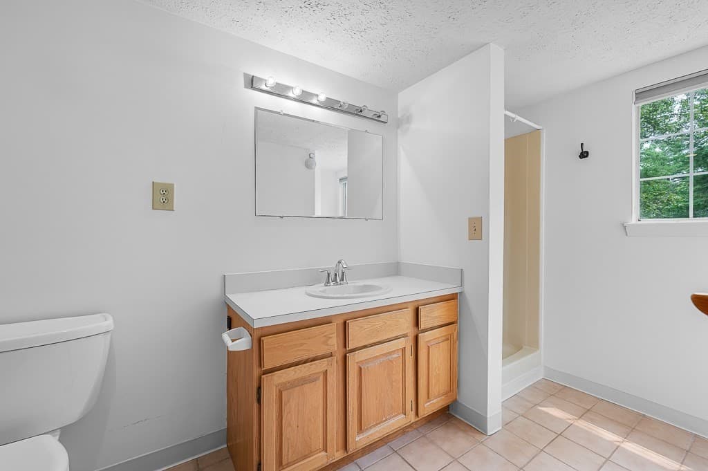 54 Voyagers Ln # 54, Ashland MA 01721 photo 11