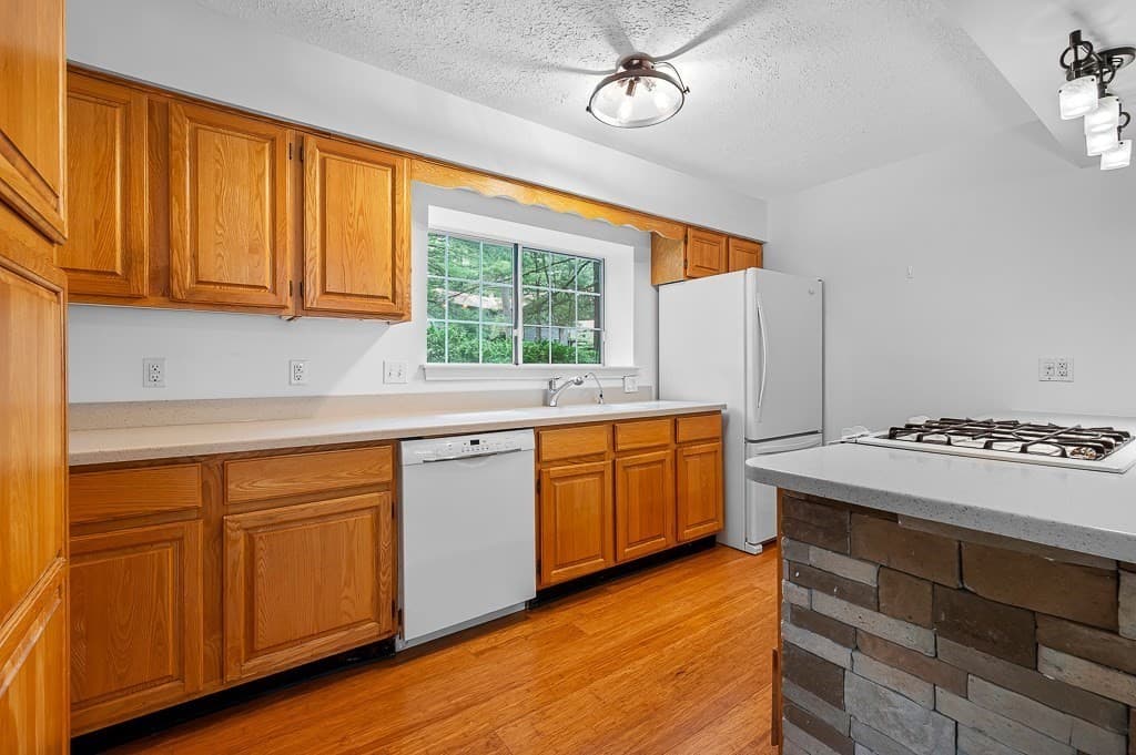 54 Voyagers Ln # 54, Ashland MA 01721 photo 19