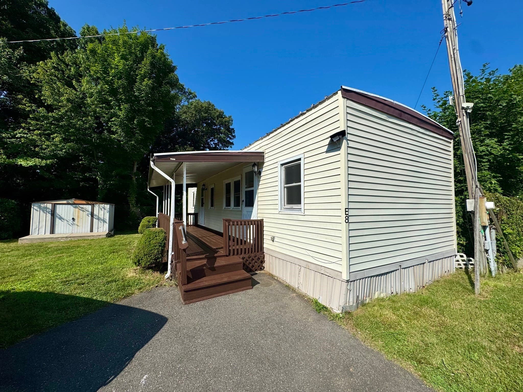 Mobile Home at 299 Miller St # E8, Ludlow MA 01056, Ludlow, photo 3 of 23