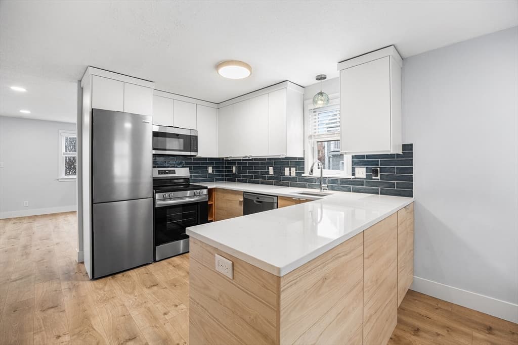28 Margin St # A, Lynn MA 01905