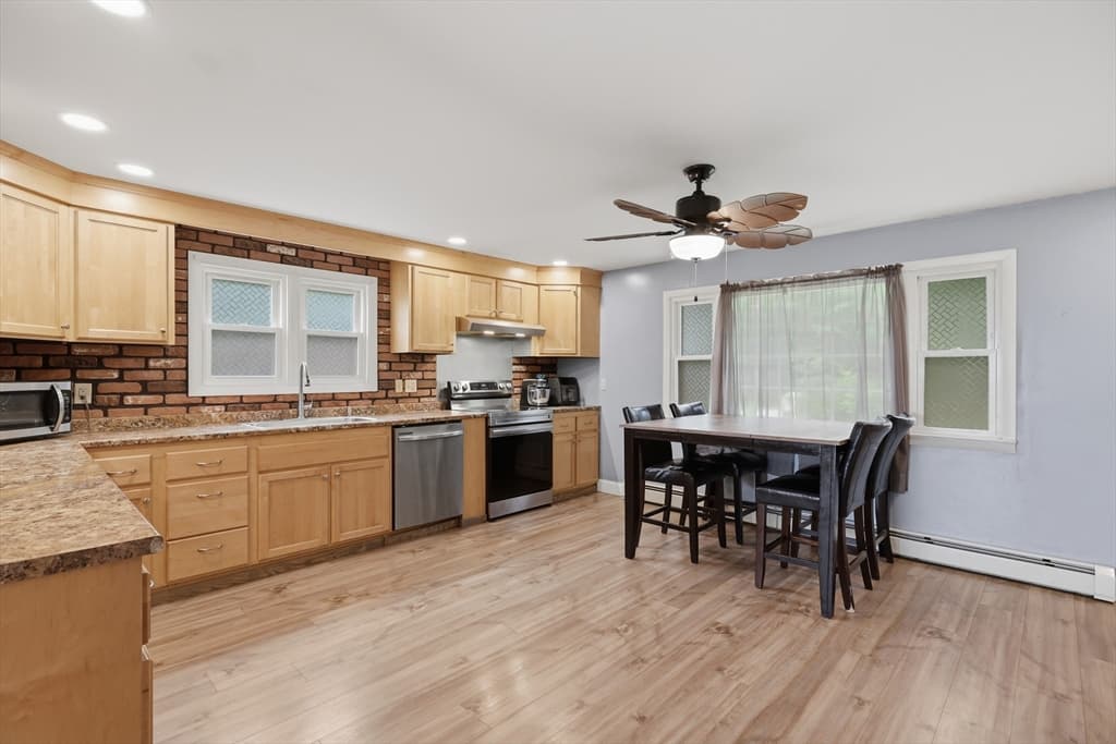 1373 N Orange Rd, Athol MA 01331 photo 7