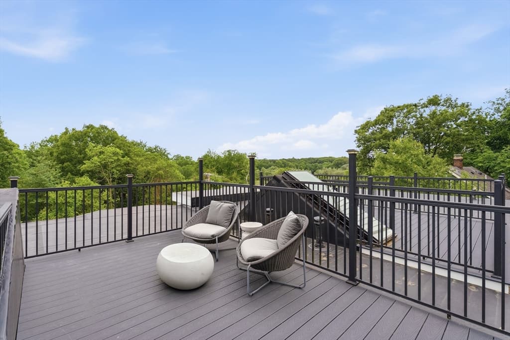 Condominium at 577 Baker St # 581, Boston MA 02132, Boston, photo 9 of 31