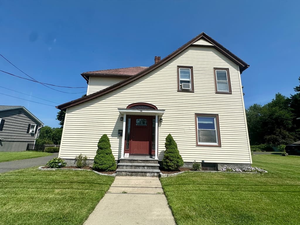 79 Academy, Chicopee MA 01020