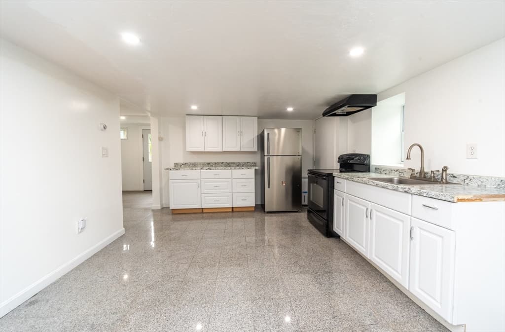 65 Tiffany Dr, Randolph MA 02368 photo 26