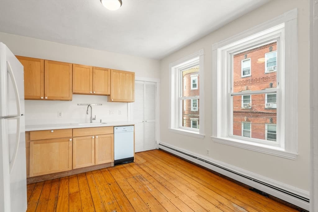 Condominium at 124 Day St # 2, Boston MA 02130, Boston, photo 16 of 25