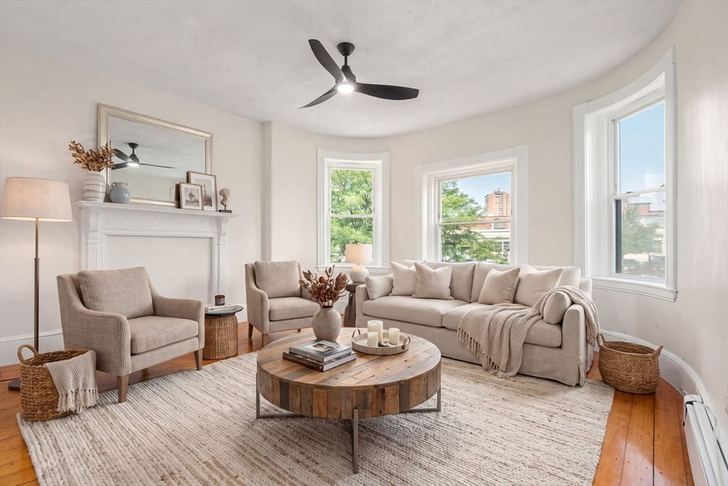 Condominium at 124 Day St # 2, Boston MA 02130, Boston, photo 4 of 25