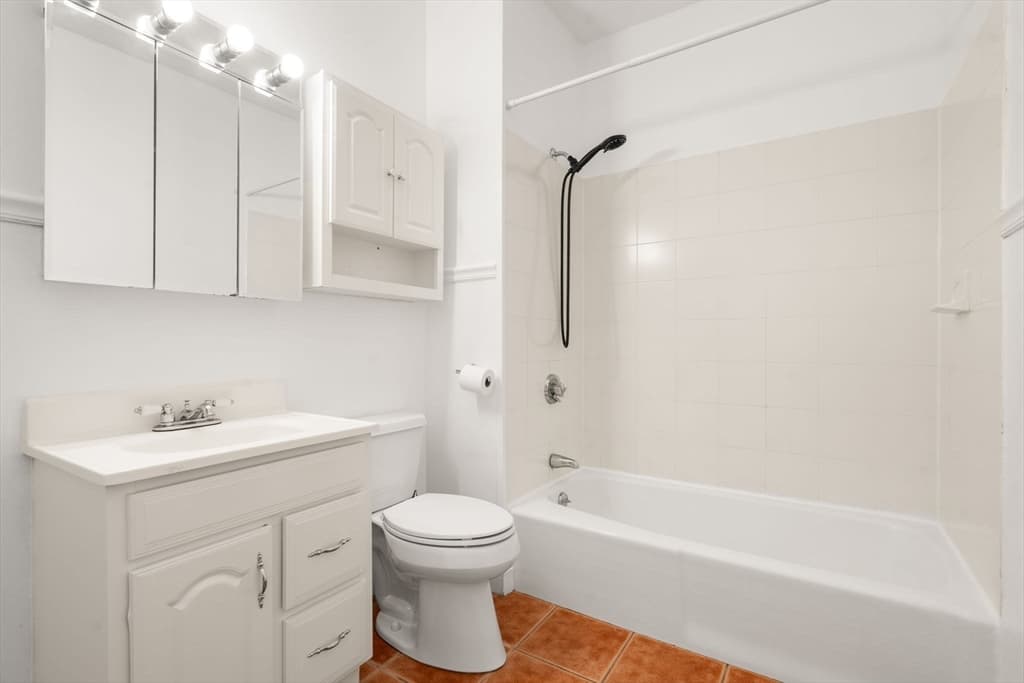 Condominium at 124 Day St # 2, Boston MA 02130, Boston, photo 8 of 25