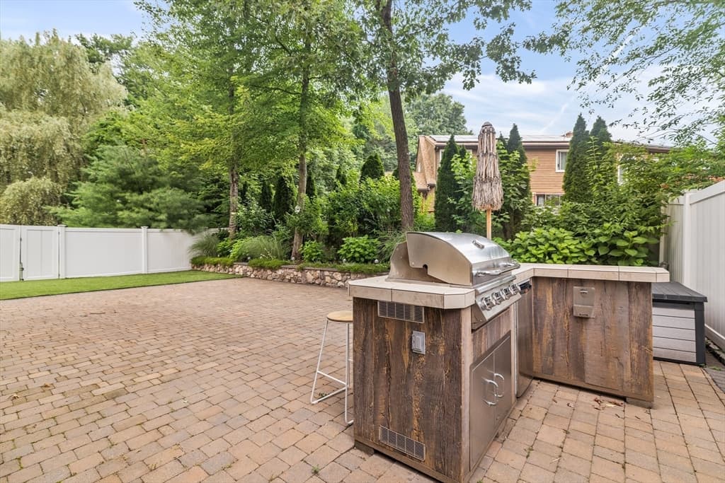 10 Charles View Ln # 10, Medway MA 02053 photo 38